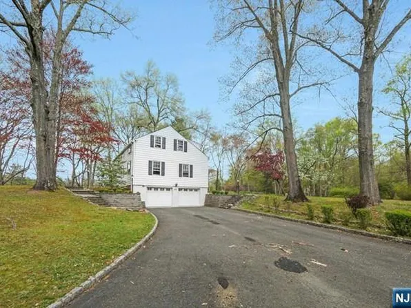 300 Piermont Rd, Norwood, NJ 07648