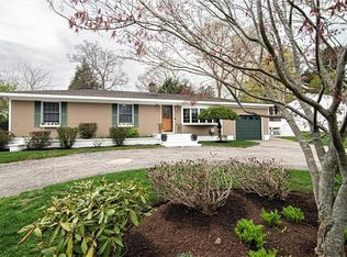 21 Coolridge Ave, Smithfield, RI 02828