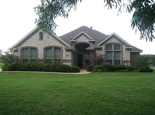 7727 Berry Rd, Burleson, TX 76028