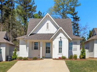 660 Village Dr, Opelika, AL