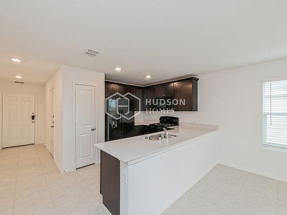 3rd image of 3115 Helix Bay Dr