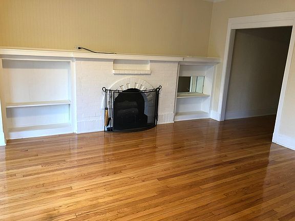 2nd image of 4851 N Ashland Ave #2