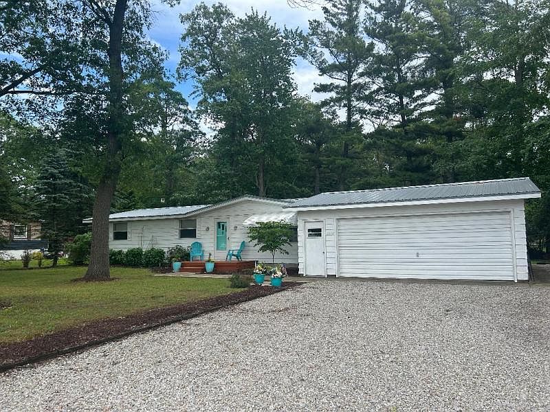 1st image of 4804 N Caseville Rd