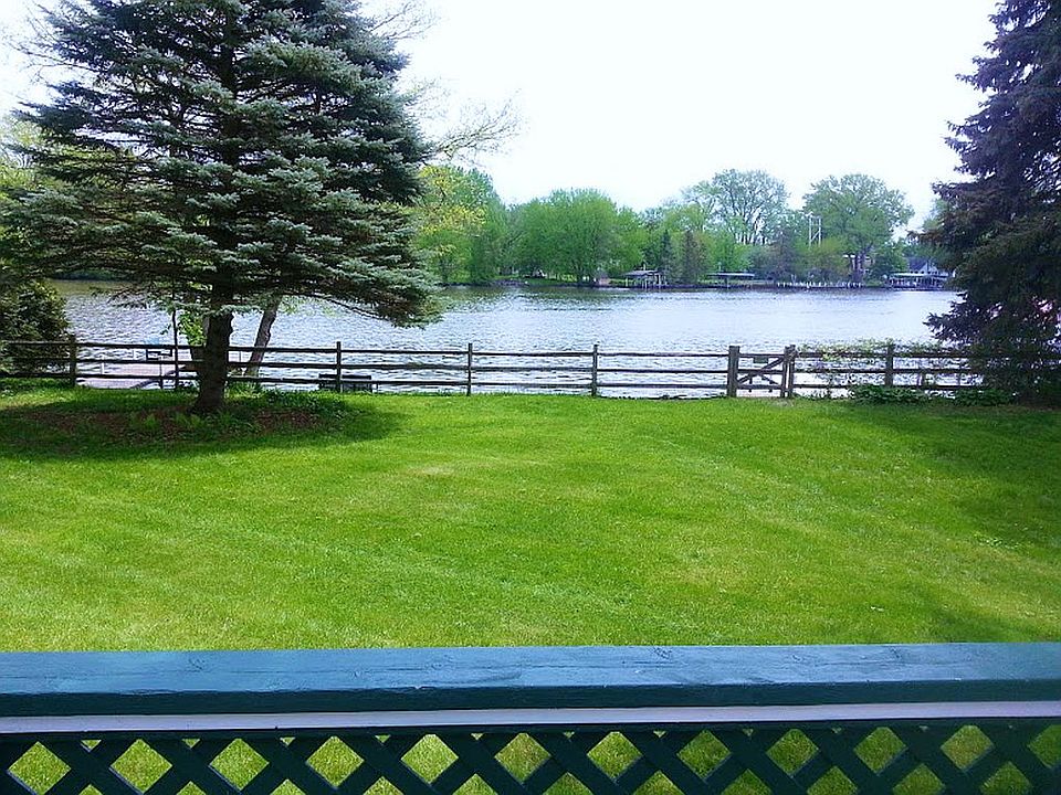 Large safe fenced yard