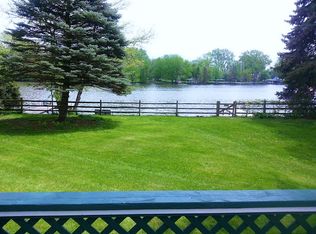2420 Orchard Beach Rd, McHenry, IL 60050