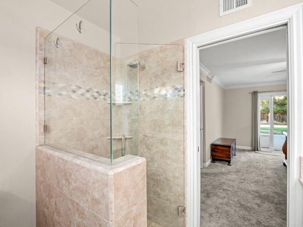 6124 N Sheridan Rd, Clovis, CA 93619