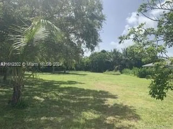 15810 SW 89th Ave, Miami, FL 33157