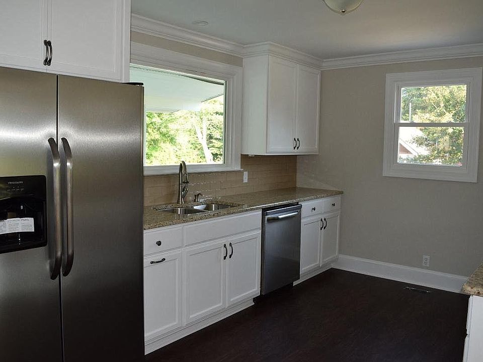 2nd image of 330 Pethel Rd