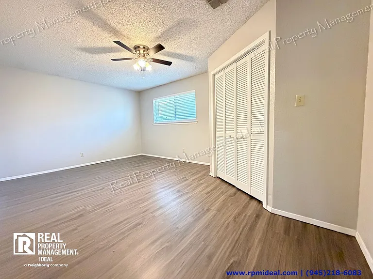 7832 Pebblebrook Dr — Photo 17