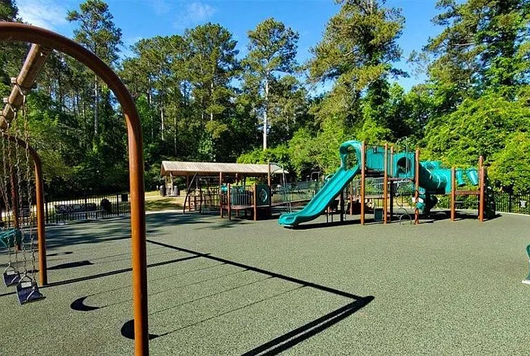 1808 Augusta Dr SE — Photo 23