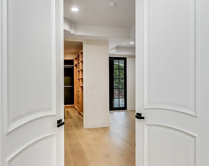 4906 Rubio Ave — Photo 53