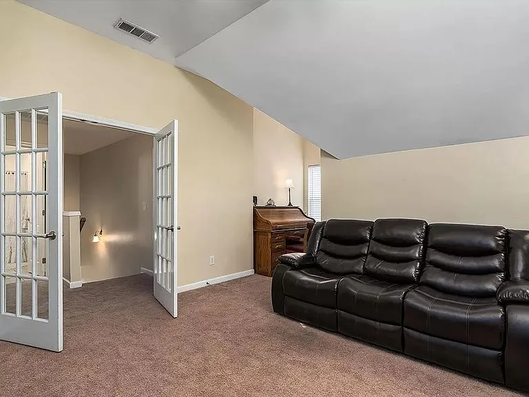 268 Oxmoor Pl — Photo 11
