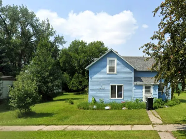 108 2nd St, Shelly, MN 56581