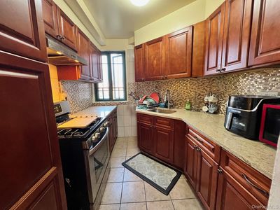 1553 Unionport Road #7F, Bronx, NY, 10462