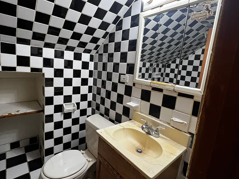 4349 S Komensky Ave — Photo 4