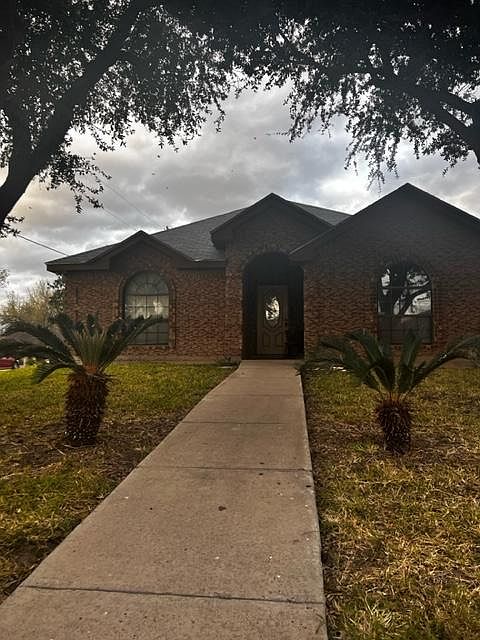1st image of 3501 Viento St