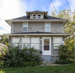 1121 Douglas Ave, Kalamazoo, MI, 49007