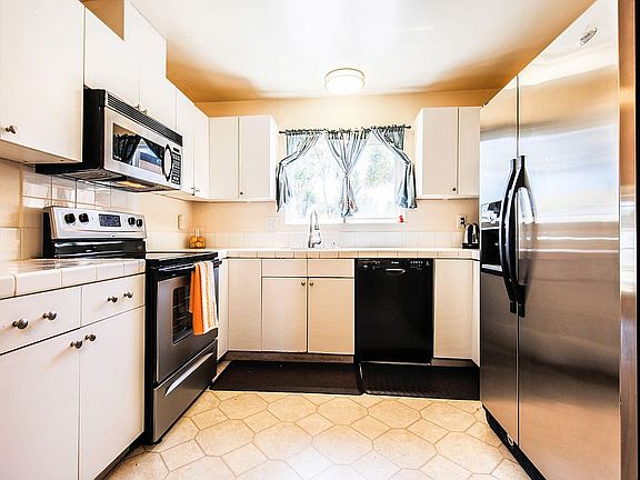 2nd image of 4343 San Miguel Cir