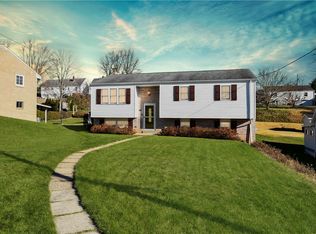 212 Columbia Dr, Canonsburg, PA