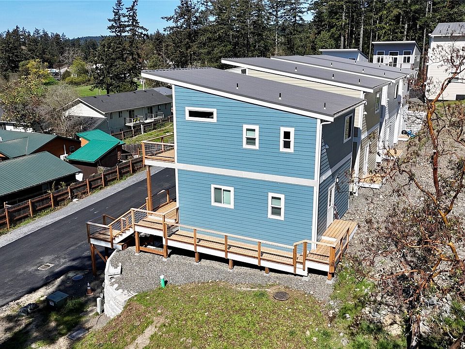 2nd image of 621 Finnegan Way