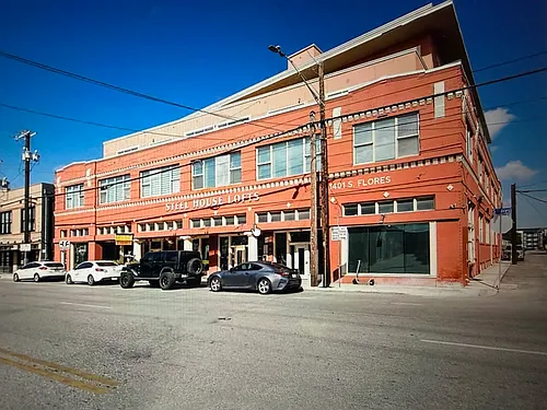 1401 S Flores St #216 Photo 1