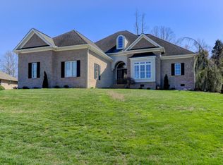 104 Dover Ln, Oak Ridge, TN 37830