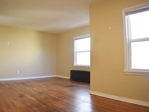 5th image of 5128-5138 SE Milwaukie Ave #5136