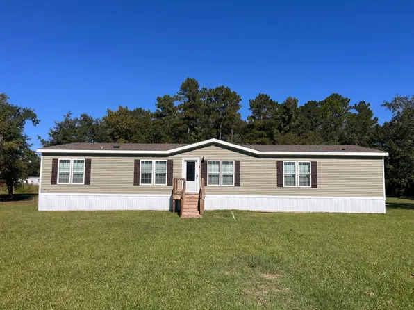 2783 Willowdale Rd., Aynor, SC 29511