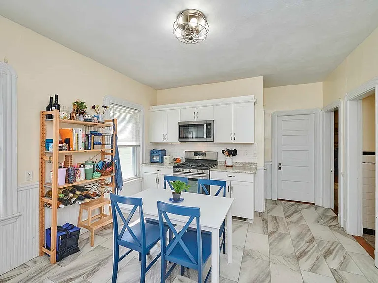 48 Wordsworth St #2 — Photo 1