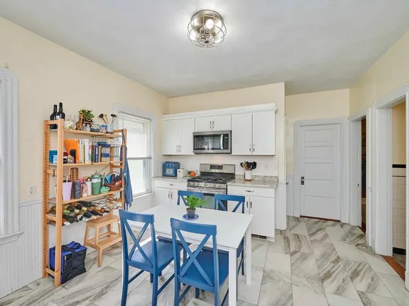 48 Wordsworth St, Boston, MA