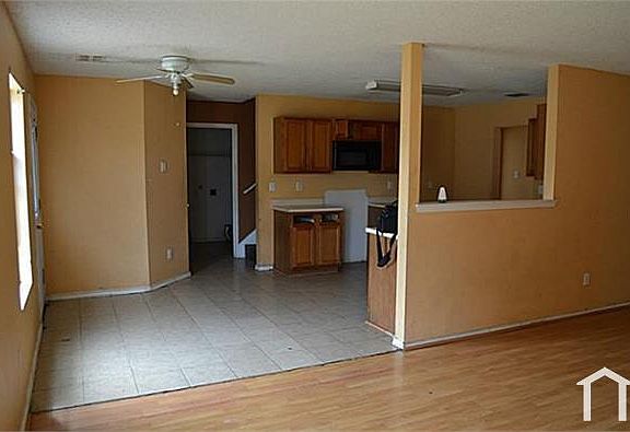 5th image of 750 Lowe Dr