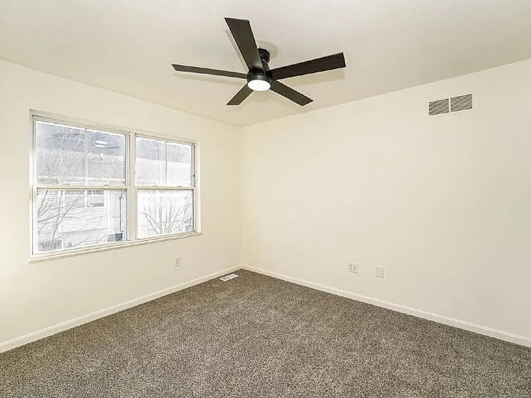 821 Nela View Rd — Photo 15