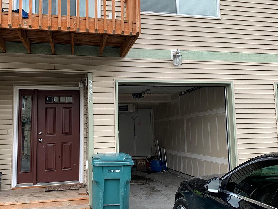 2nd image of 236 Glenn Abbey Pl