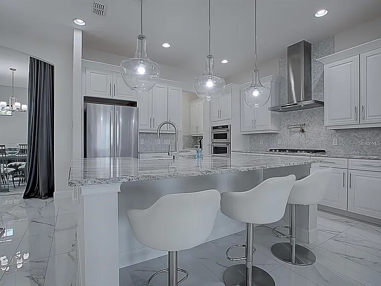 7661 Toscana Blvd — Photo 3
