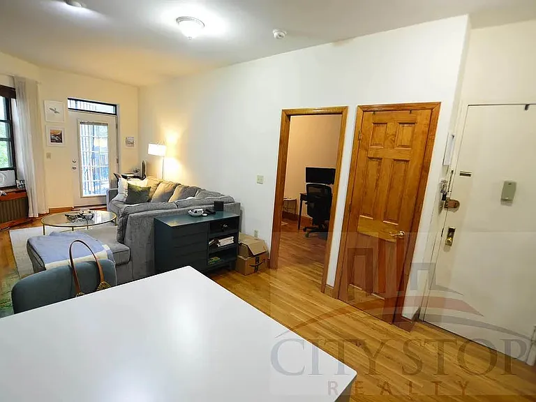 306 W 73rd St #3B — Photo 4