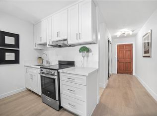 1741 Granville Ave APT 101, Los Angeles, CA 90025