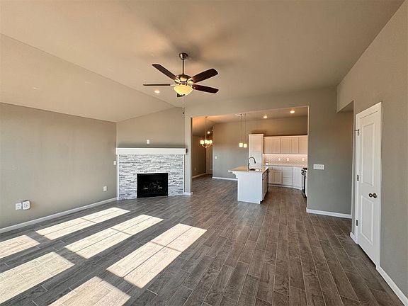 3rd image of 2220 Woodgrove Ct