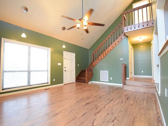 3rd image of 6011 Bartlett Ct