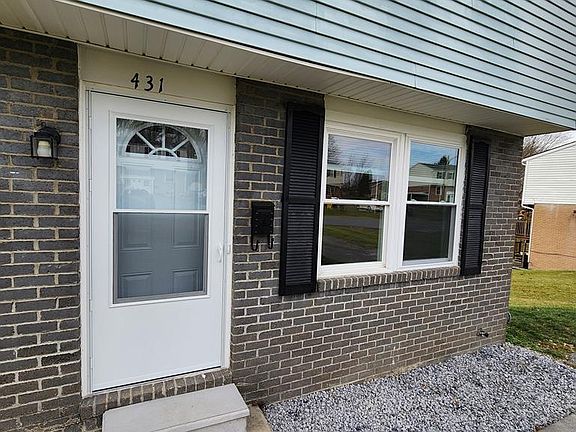 3rd image of 431 Devon Dr