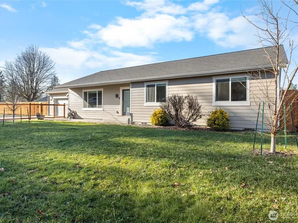 181 Coal Avenue, Carbonado, WA 98323