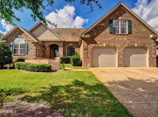 310 Island Cove Ct, Winnabow, NC 28479