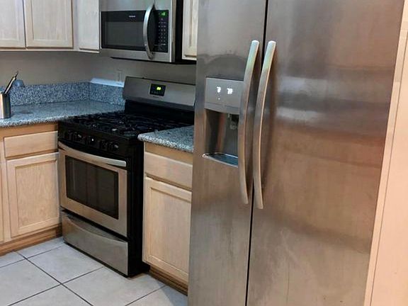 5th image of 10616 S Firmona Ave