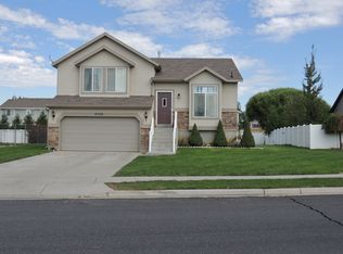2556 W 1445 N, Clinton, UT 84015