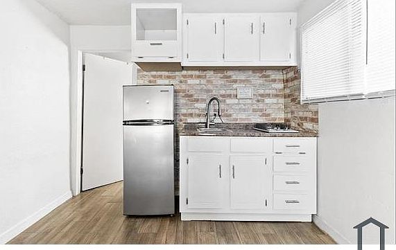 2nd image of 7720 Phoenix Ave #2