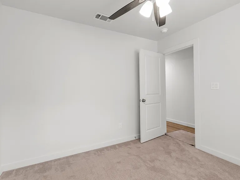 312 E Shepherd St #312 — Photo 9