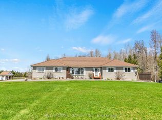 9859 Russell Rd, Ottawa, ON K4B1R8