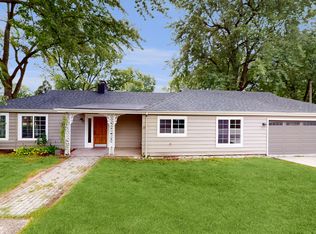 2909 Shorewood Dr, McHenry, IL 60050