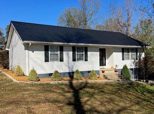 230 W Kentucky Rd, Madisonville, KY 42431