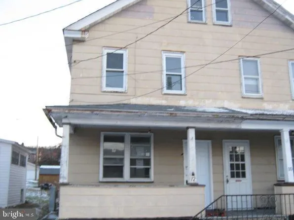 12 E Phillips St, Coaldale, PA 18218
