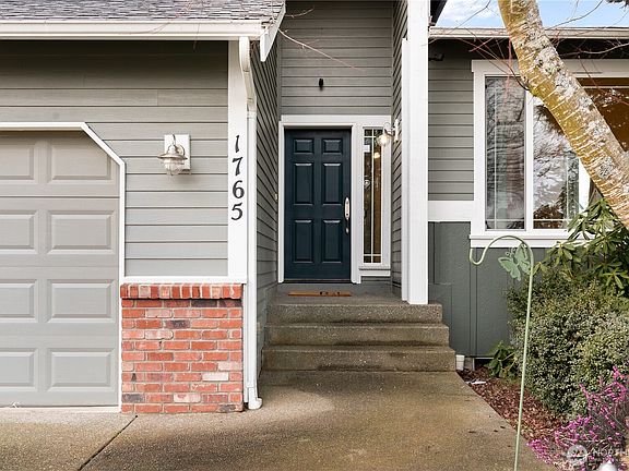 2nd image of 1765 179th Street Ct E